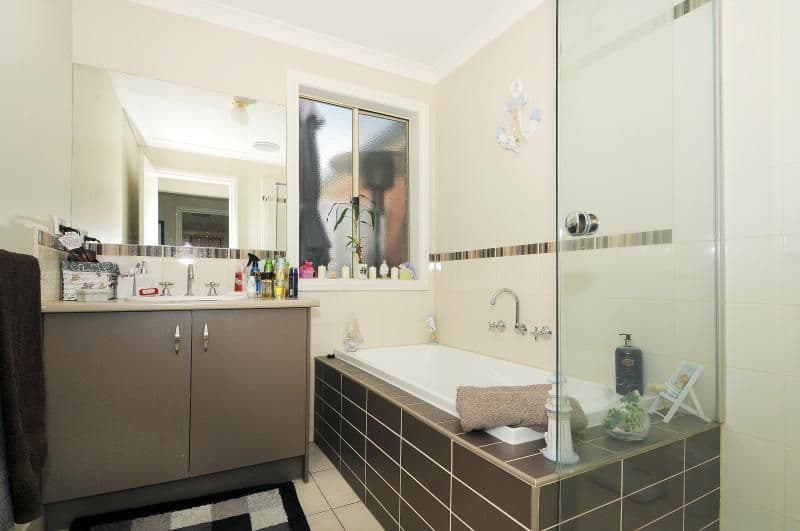 26 Maddock Drive, Cranbourne East VIC 3977, Cranbourne East - Thumbnail 4