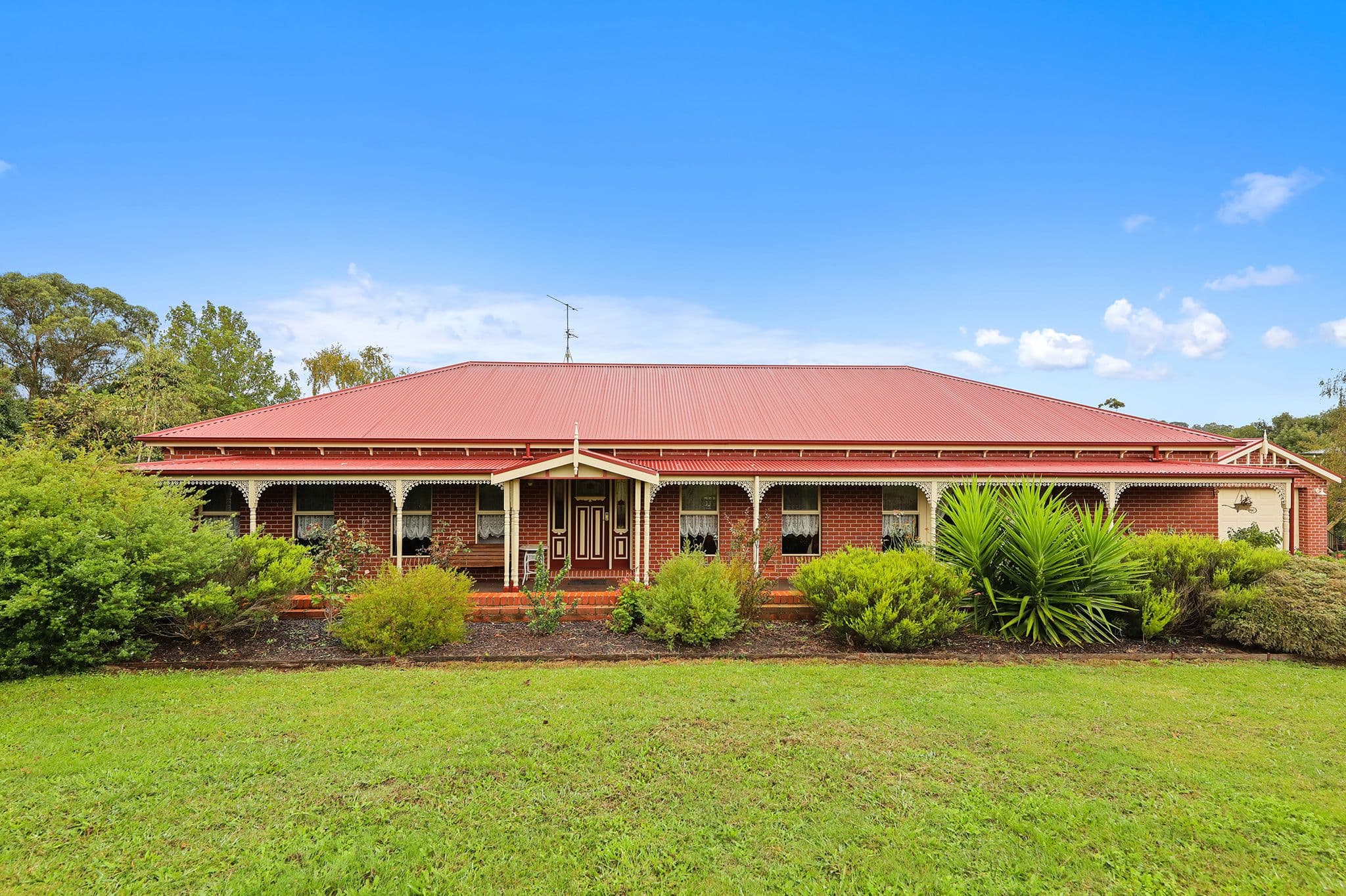 13 Millennium Court, Drouin VIC 3818, Drouin - Image 1