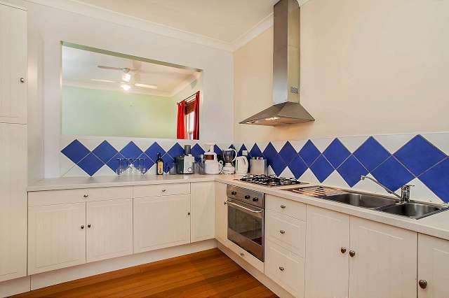 11 Castle Street, GLANVILLE SA 5015, Glanville - Thumbnail 3