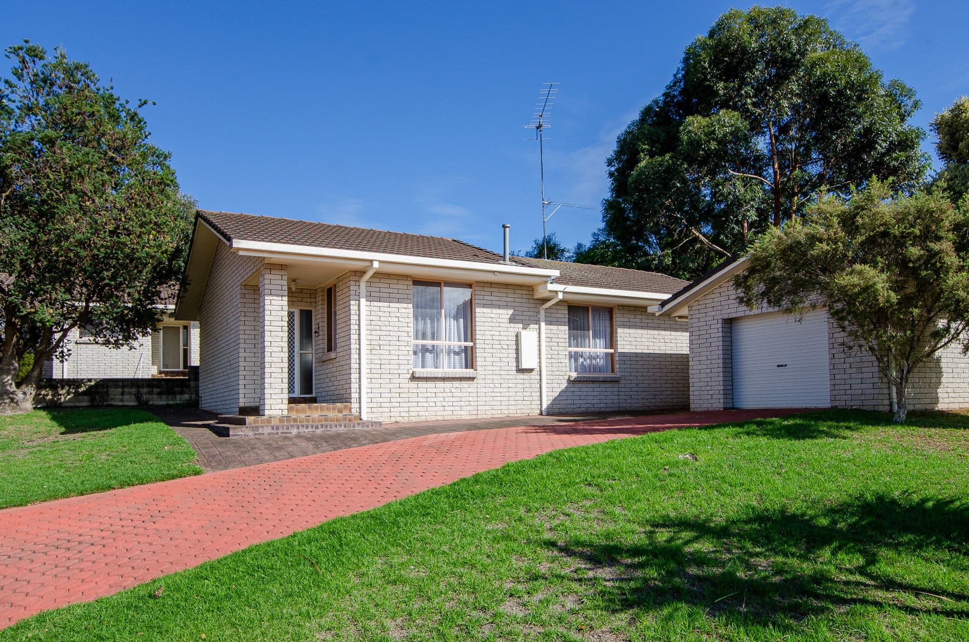 22 Buronga Avenue, Mount Gambier SA 5290, Mount Gambier - Thumbnail 2