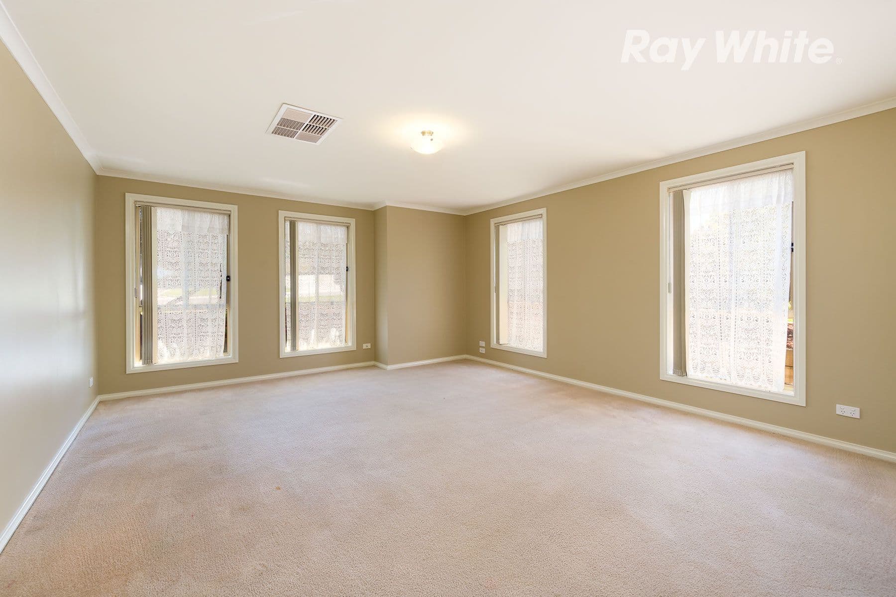 29 Telopea Street, Thurgoona - Thumbnail 4