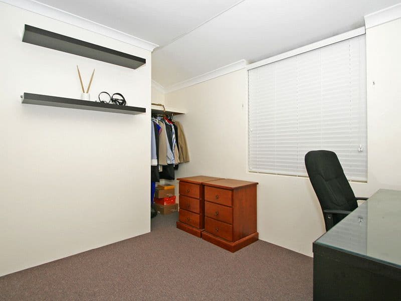 190 Warton Road, HUNTINGDALE WA 6110, Huntingdale - Thumbnail 5