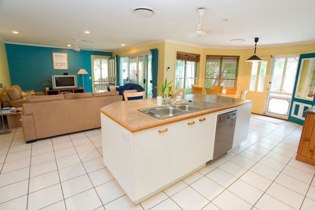 85 Maroochy Waters Drive, MAROOCHYDORE QLD 4558, Maroochydore - Thumbnail 6