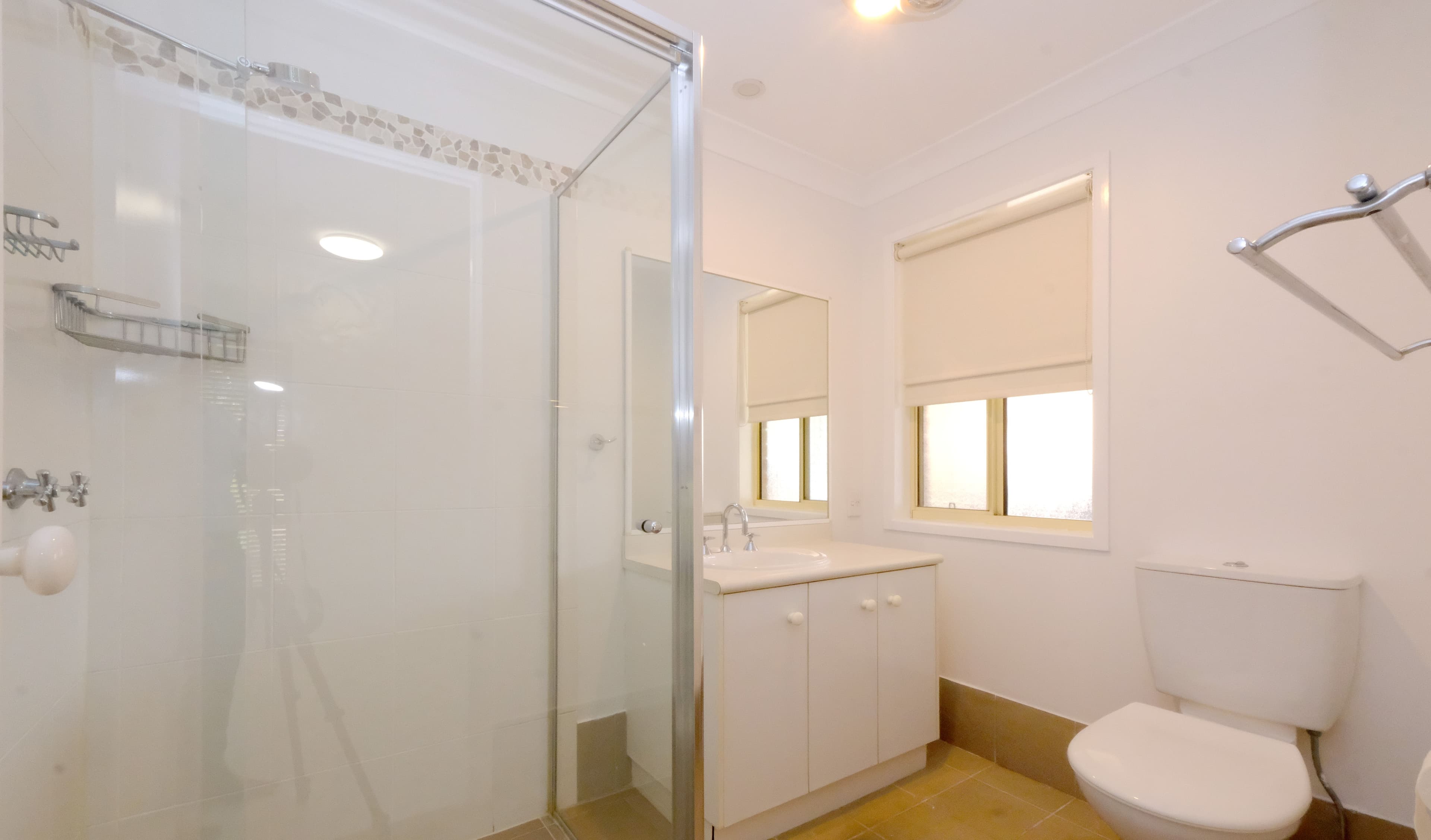 33 Rose Drive, Mount Annan NSW 2567, Mount Annan - Thumbnail 2