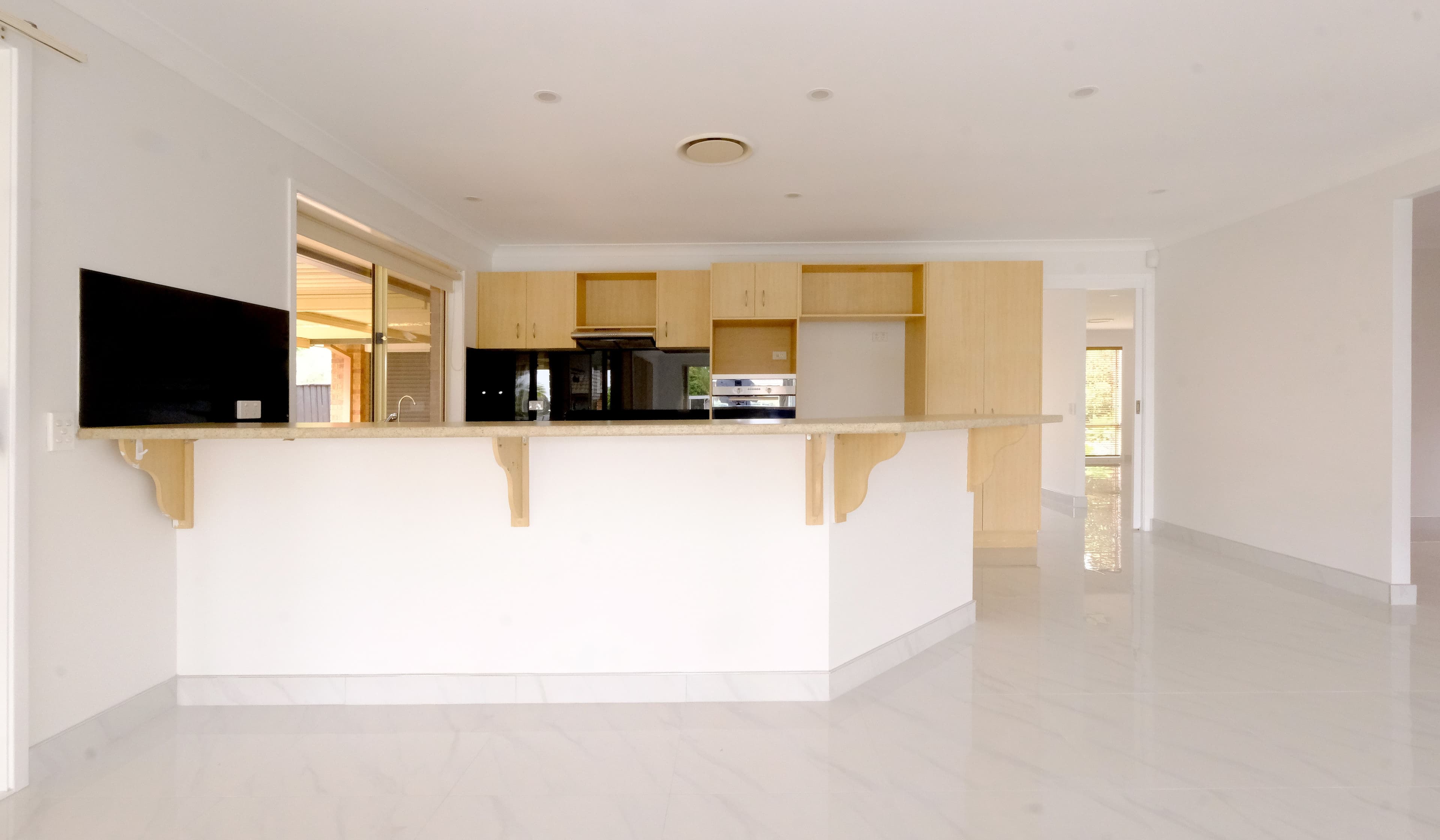 33 Rose Drive, Mount Annan NSW 2567, Mount Annan - Thumbnail 4