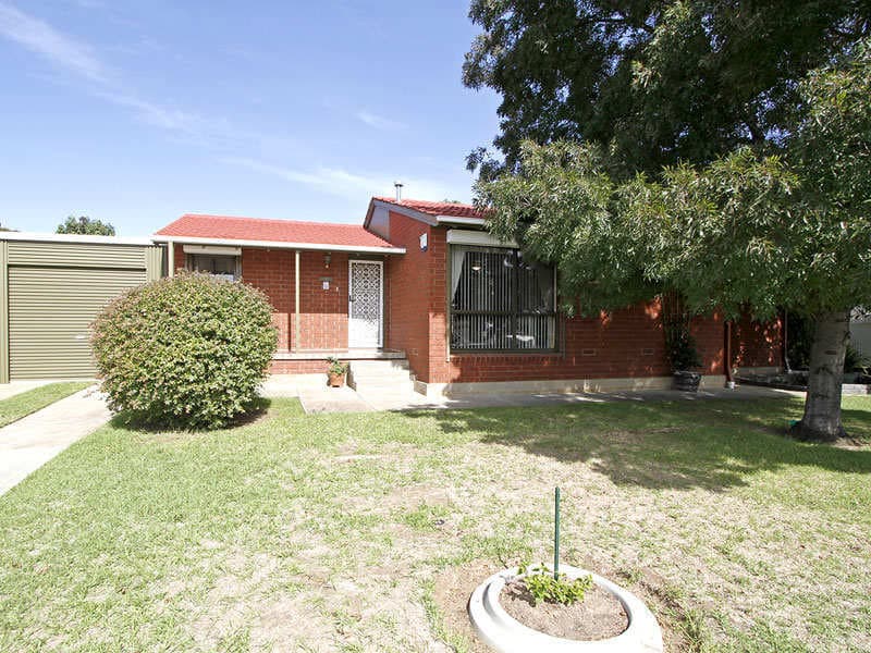 17 Catherine Crescent, Morphett Vale - Image 1