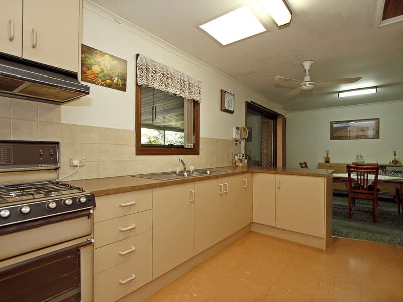 17 Catherine Crescent, Morphett Vale - Thumbnail 6