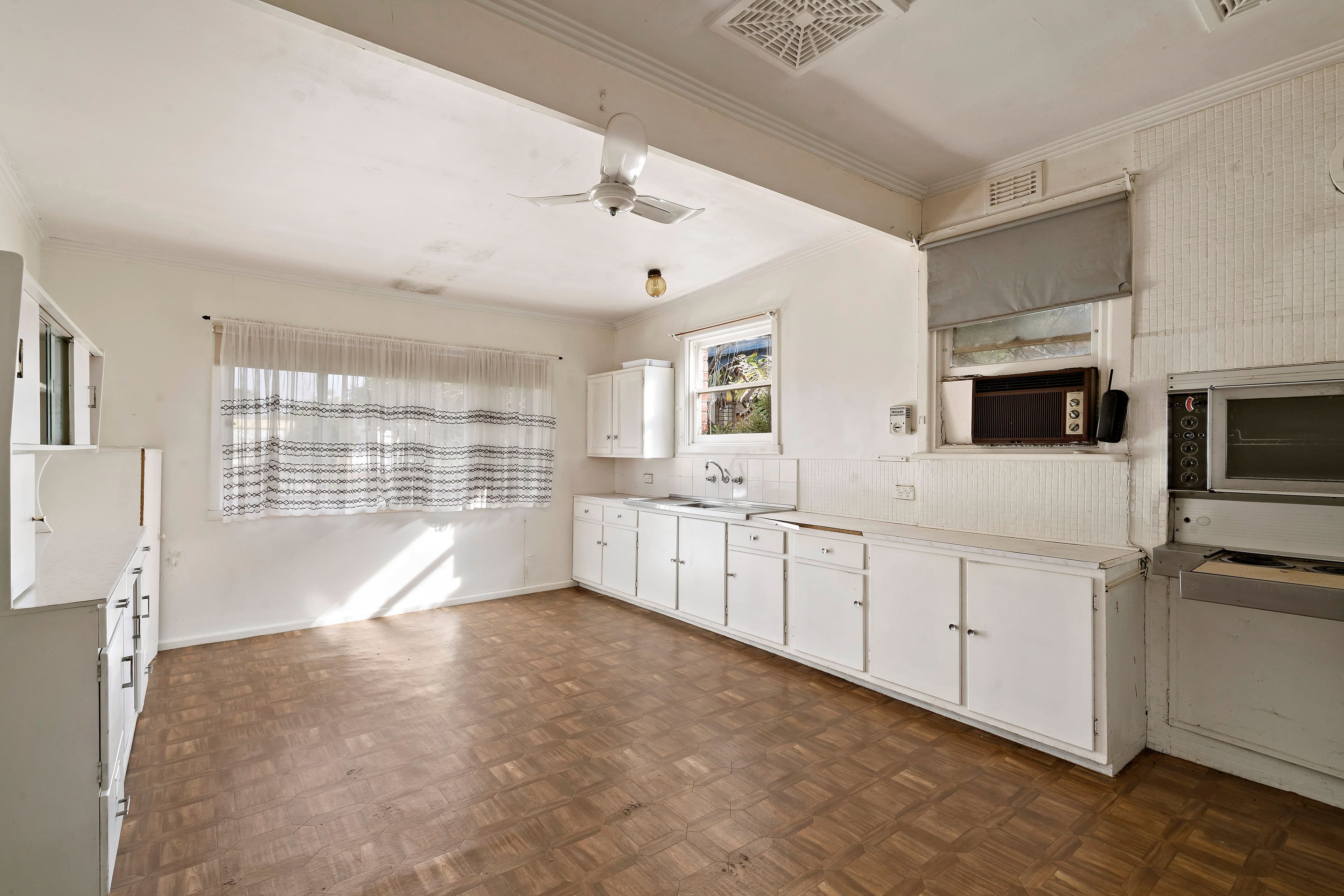 156 Chute Street, Mordialloc VIC 3195, Mordialloc - Thumbnail 3