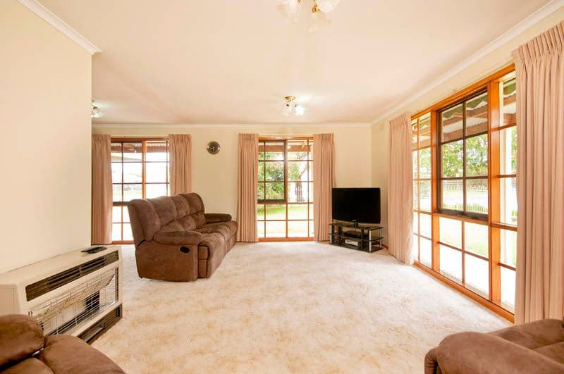 9 Brunel Close, LARA VIC 3212, Lara - Thumbnail 2