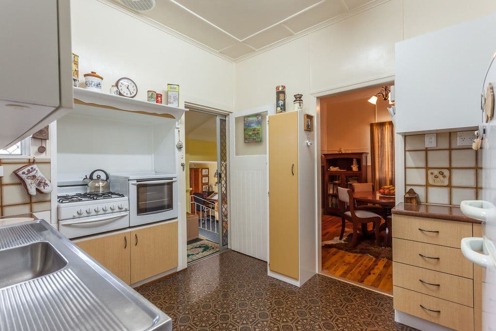 10 Northland Street, Newtown QLD 4350, Newtown - Thumbnail 4