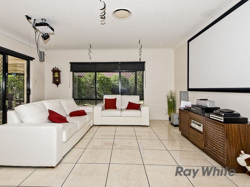 20 Lochside Drive, NORTH LAKES QLD 4509, North Lakes - Thumbnail 5
