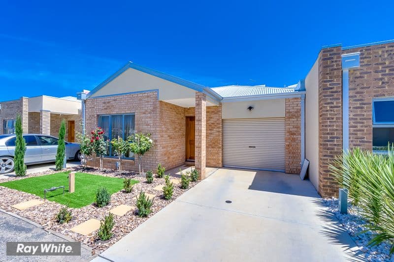 12 Cheviot Drive, Truganina VIC 3029, Truganina - Thumbnail 2
