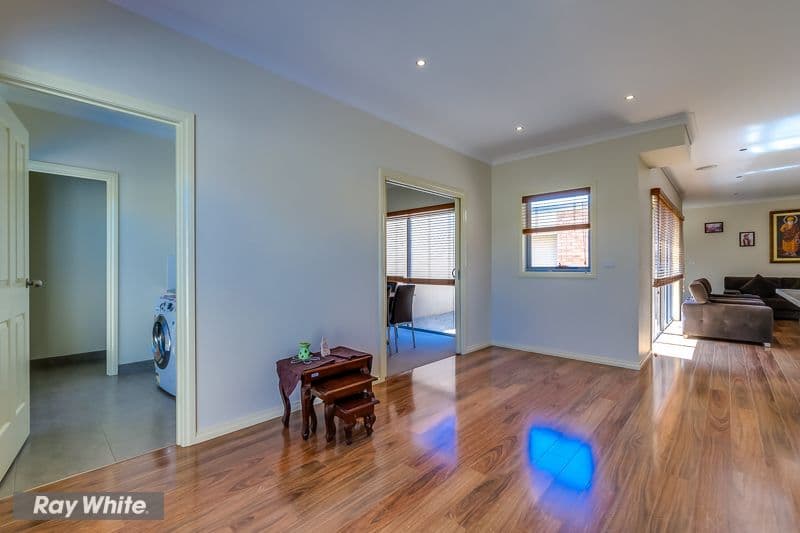 12 Cheviot Drive, Truganina VIC 3029, Truganina - Thumbnail 7