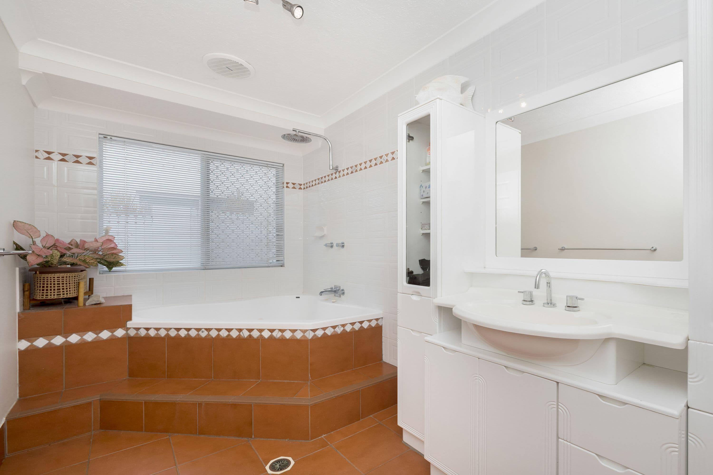 79 Marina Drive, Bushland Beach QLD 4818, Bushland Beach - Thumbnail 8