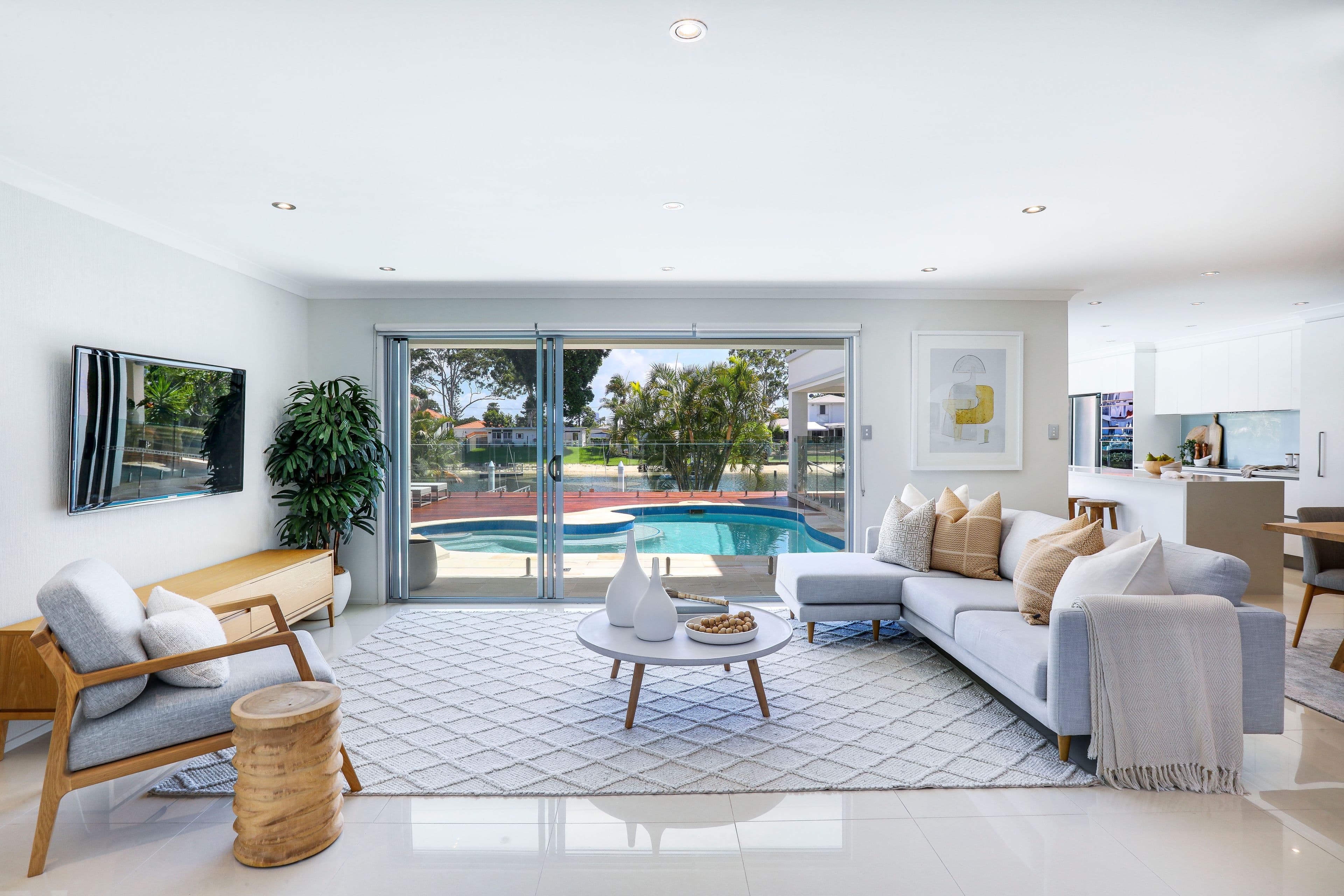 27 Park Avenue, Broadbeach Waters QLD 4218, Broadbeach Waters - Thumbnail 3