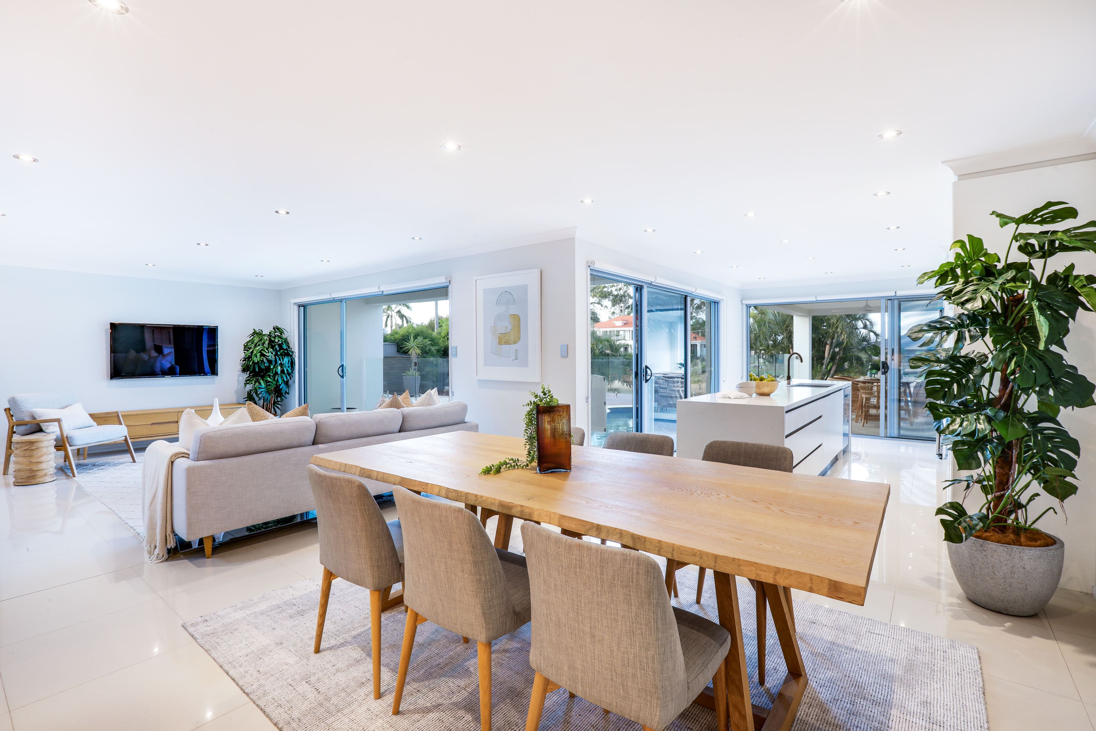 27 Park Avenue, Broadbeach Waters QLD 4218, Broadbeach Waters - Thumbnail 7