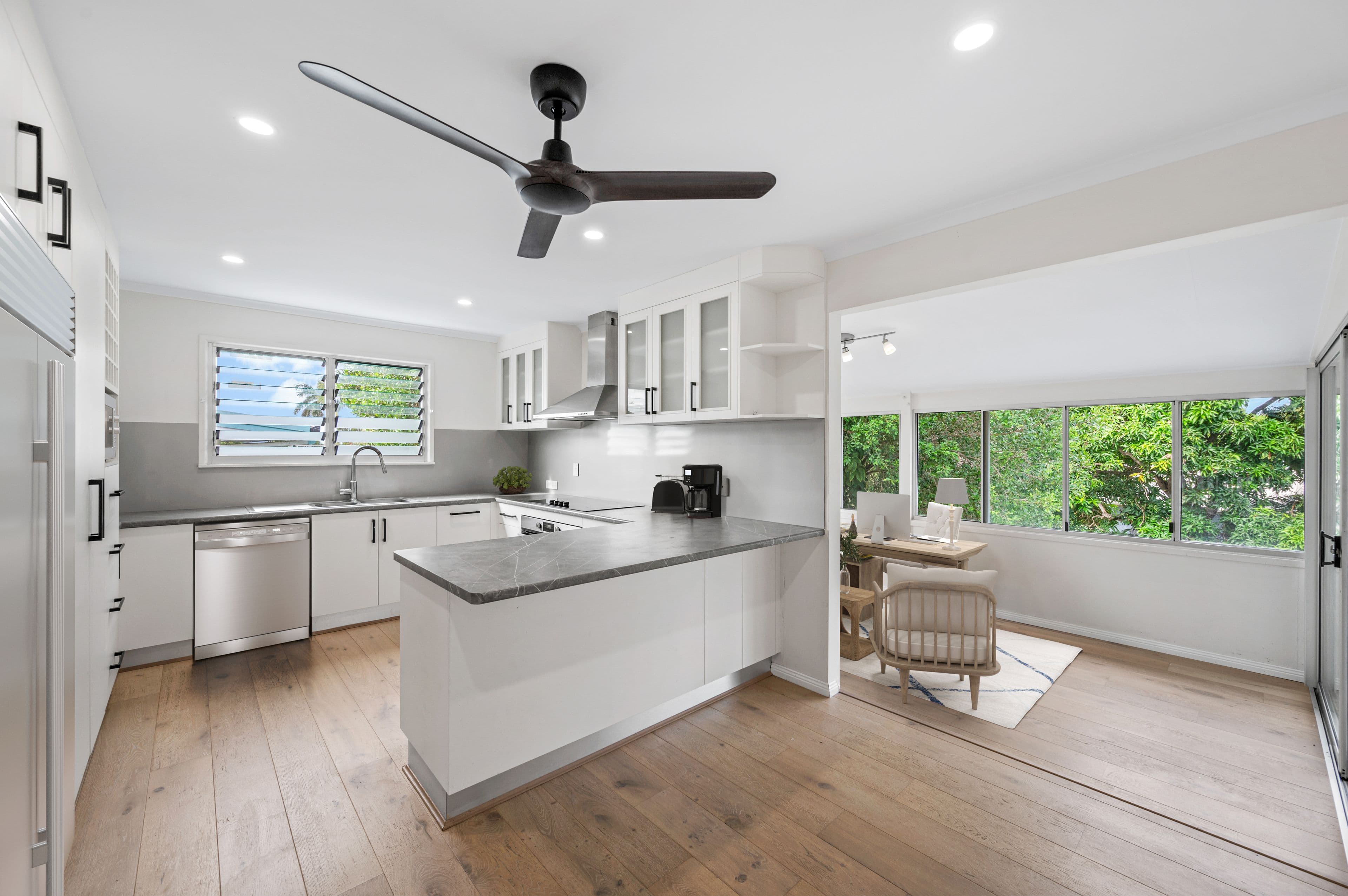 21 Alfred Street, Tannum Sands QLD 4680, Tannum Sands - Thumbnail 3