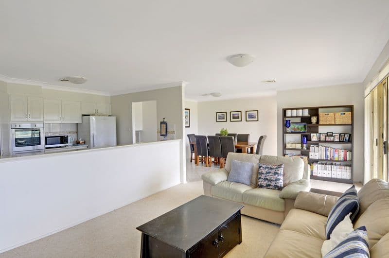 4 Eastern View Place, KIAMA NSW 2533, Kiama - Thumbnail 2