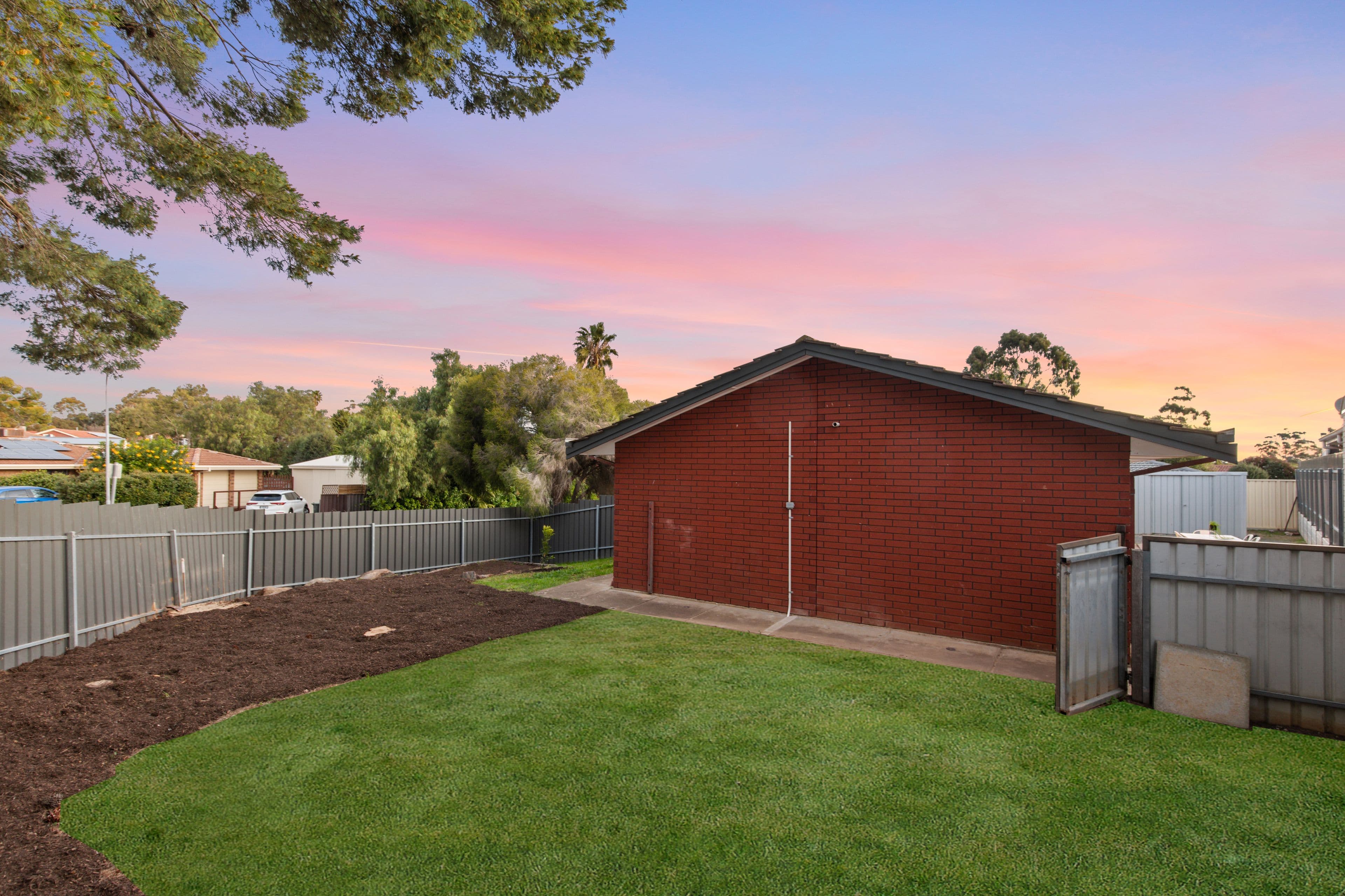 13 Kingsbridge Drive, Morphett Vale SA 5162, Morphett Vale - Thumbnail 6