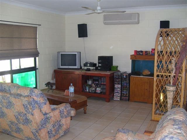 18 Woolen Place, GUNN NT 0832, Gunn - Thumbnail 2