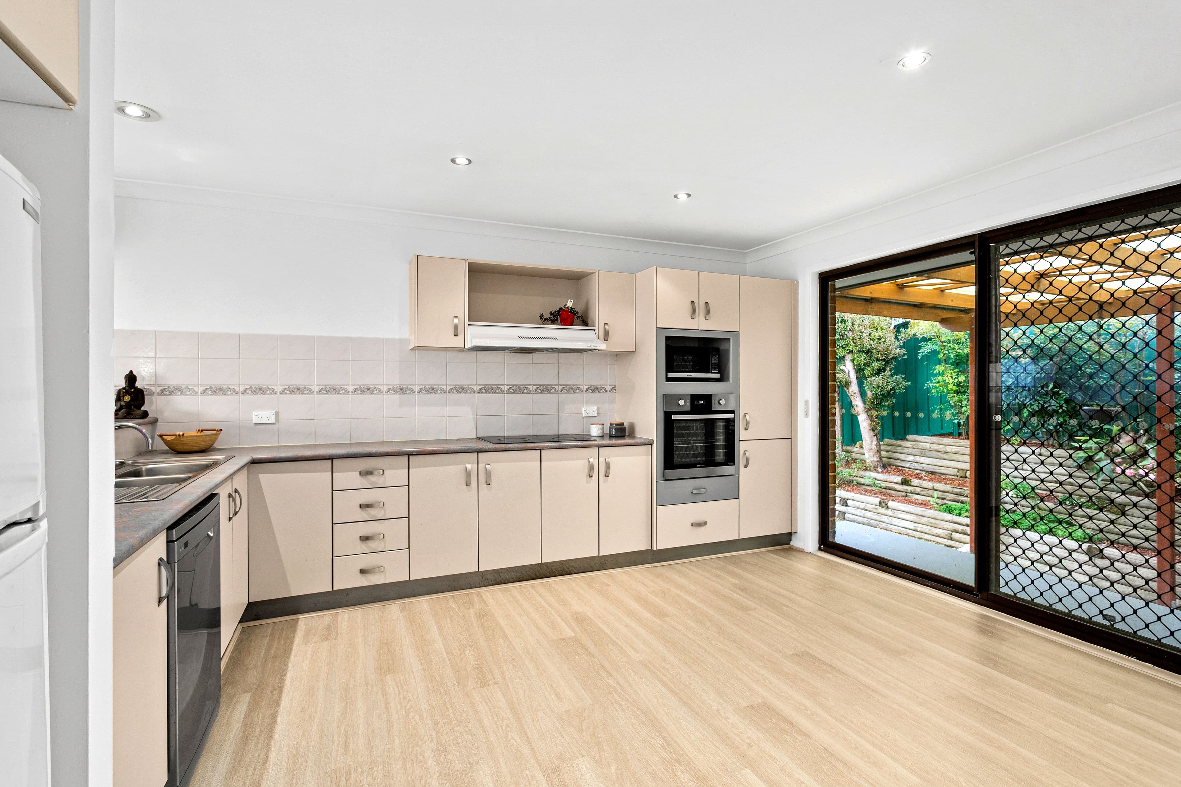80 Cherryhills Drive, Cranbourne - Thumbnail 4