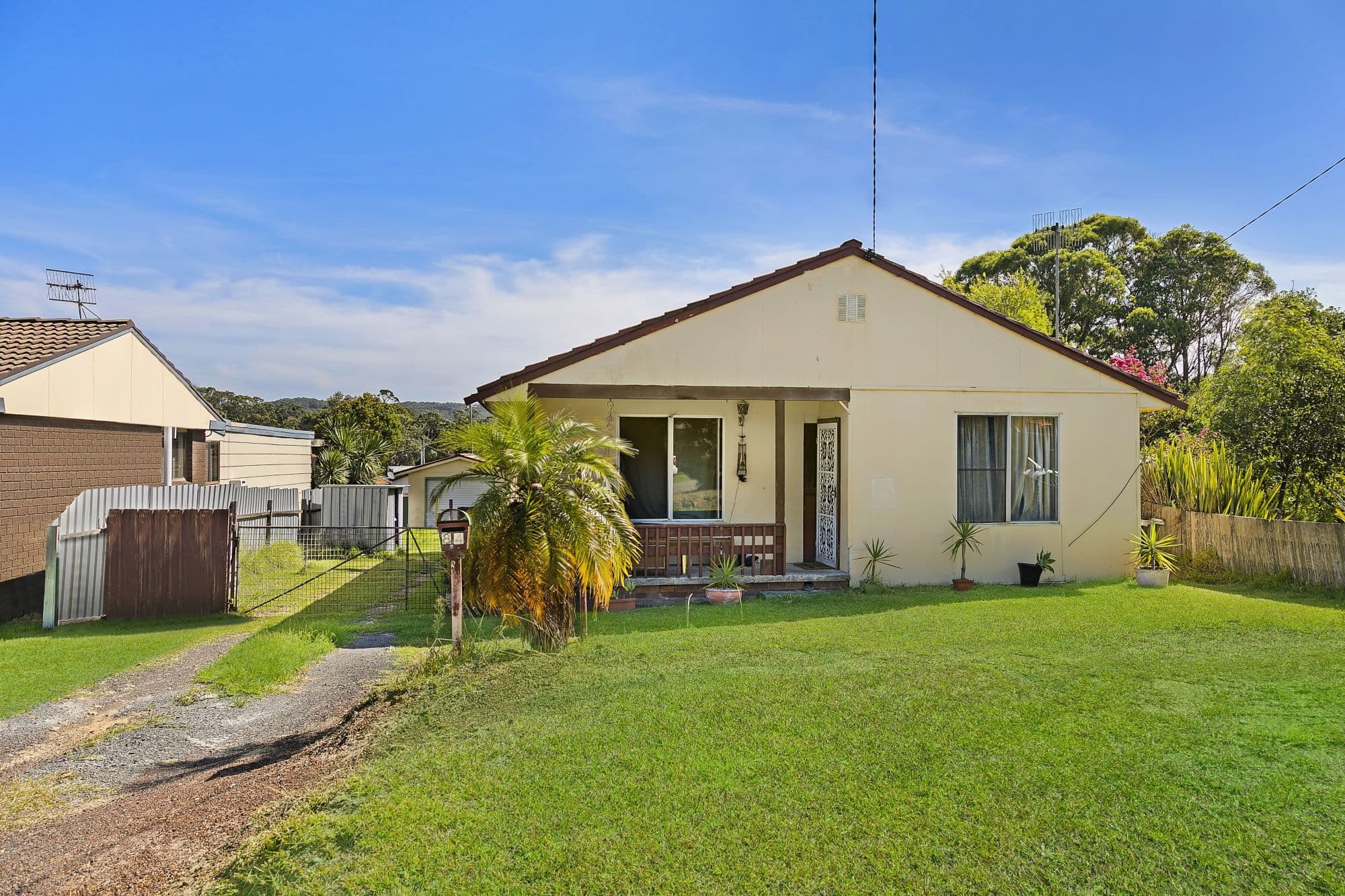 84 Thomas Mitchell Road, Killarney Vale - Image 1