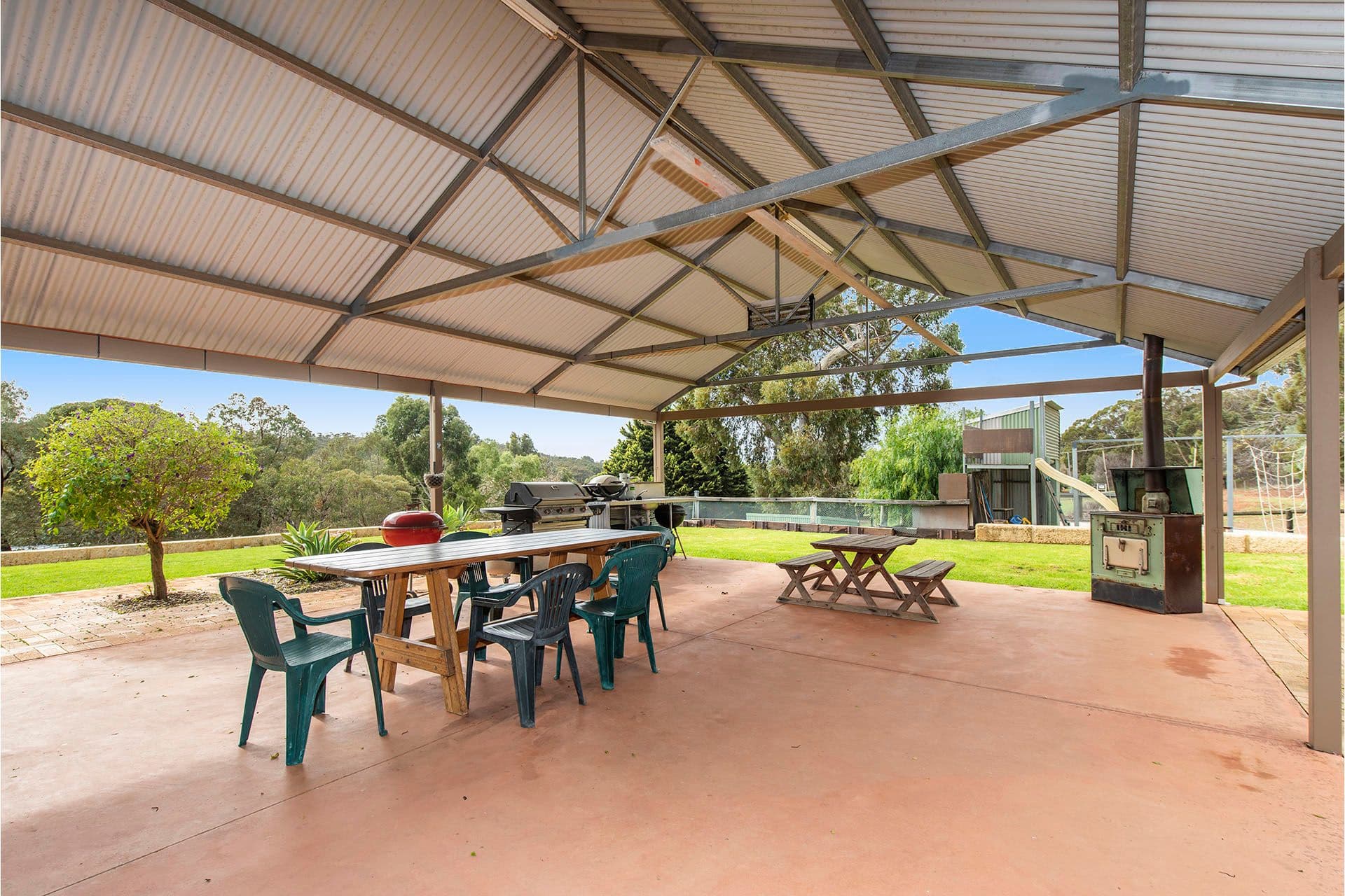 221 Hart Drive, Chittering WA 6084, Chittering - Thumbnail 4