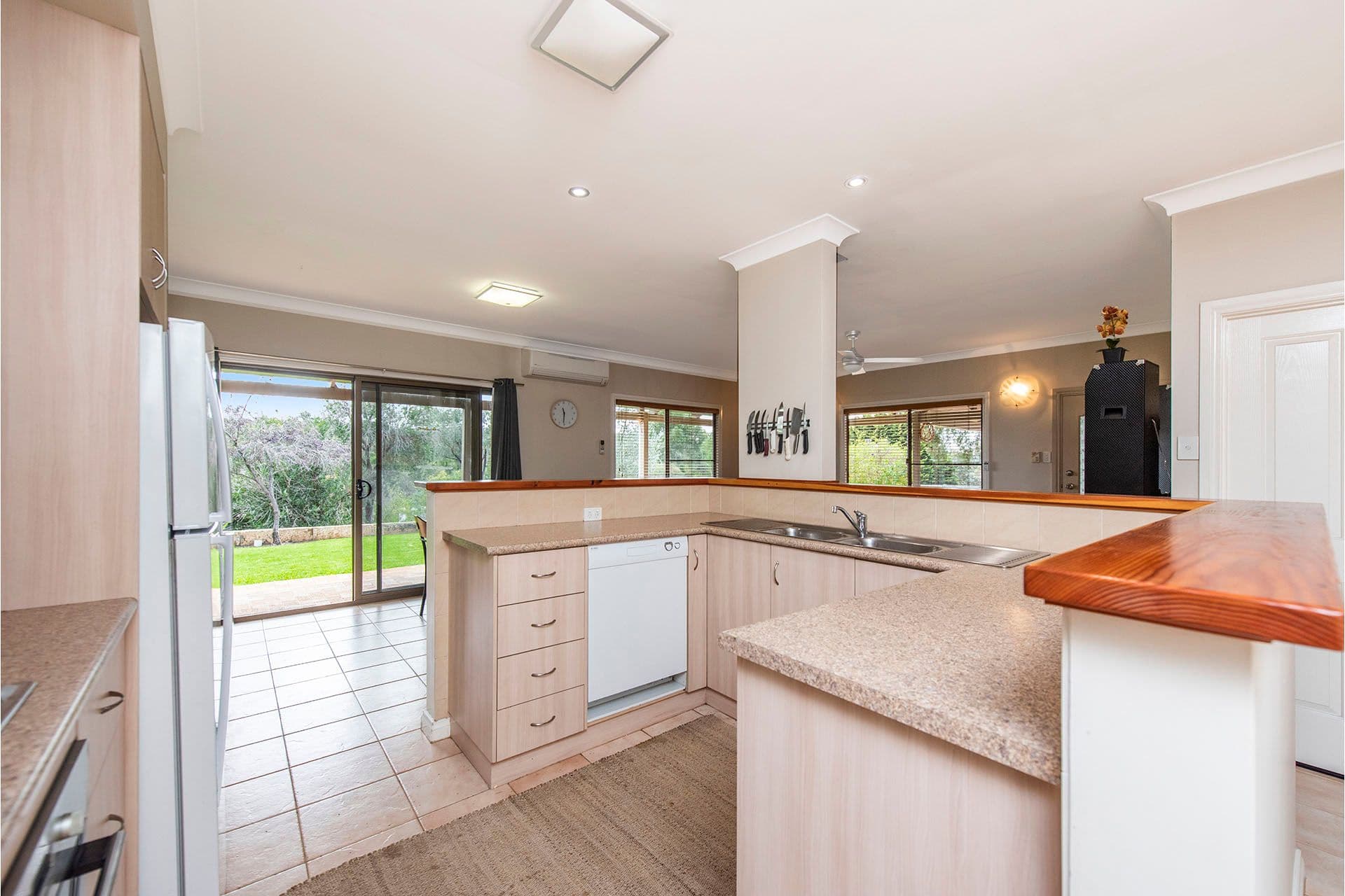 221 Hart Drive, Chittering WA 6084, Chittering - Thumbnail 7