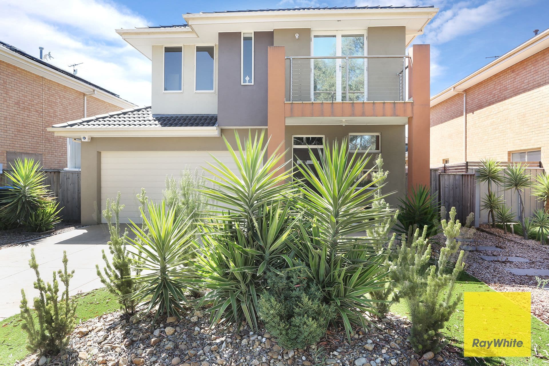 38 Halfmoon Terrace, Point Cook VIC 3030, Point Cook - Thumbnail 2