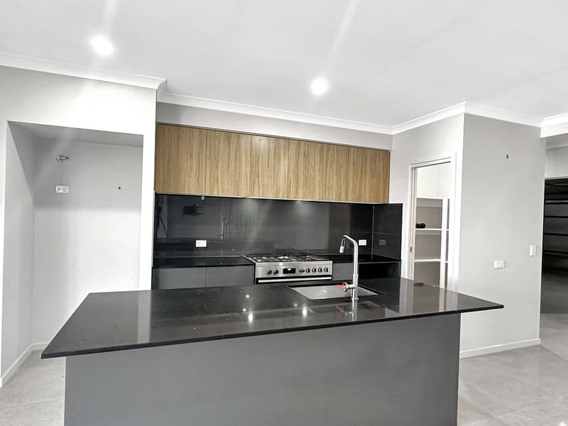 52 Vassallo Drive, Rosewood - Thumbnail 6