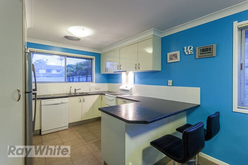 52 Rusbrook Street, REDLAND BAY QLD 4165, Redland Bay - Thumbnail 3