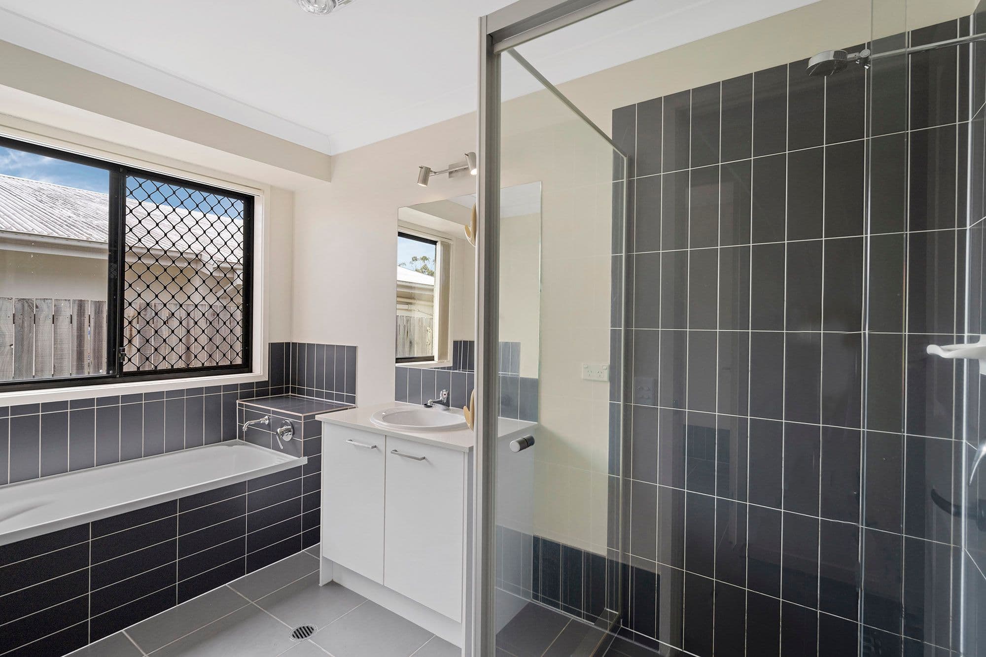 15 Bellthorpe Crescent, Waterford QLD 4133, Waterford - Thumbnail 8