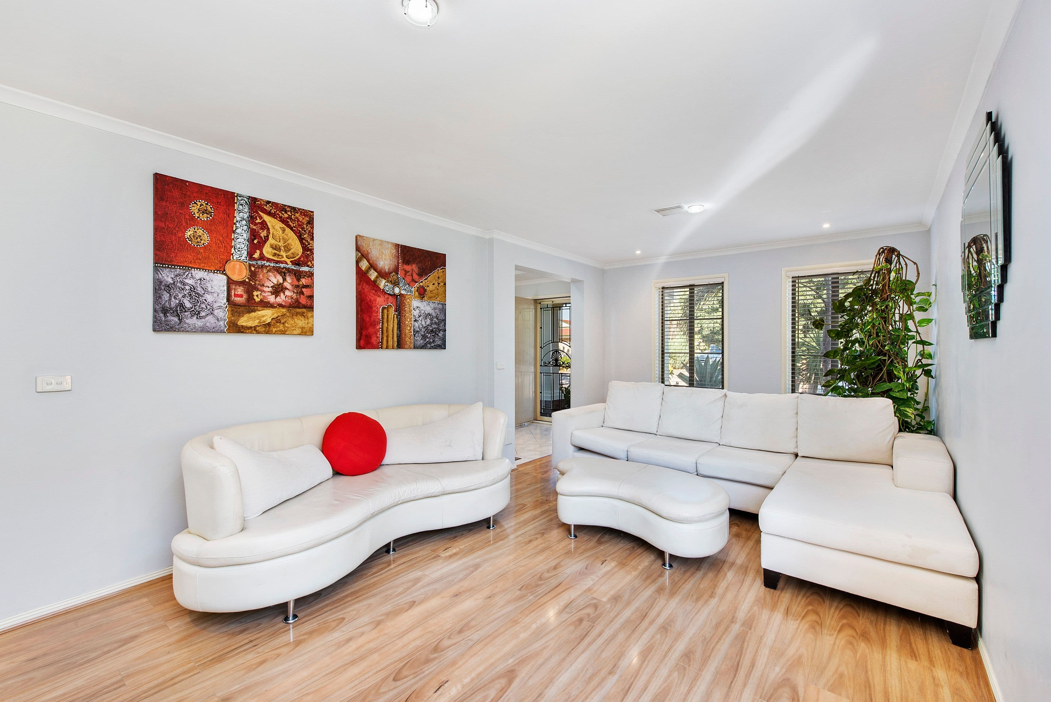 3 Woodbridge Place, Burnside VIC 3023, Burnside - Thumbnail 2