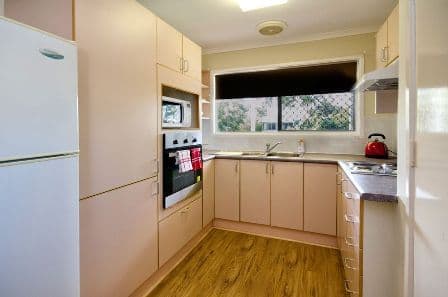 12 Coolana Street, LOTA QLD 4179, Lota - Thumbnail 4