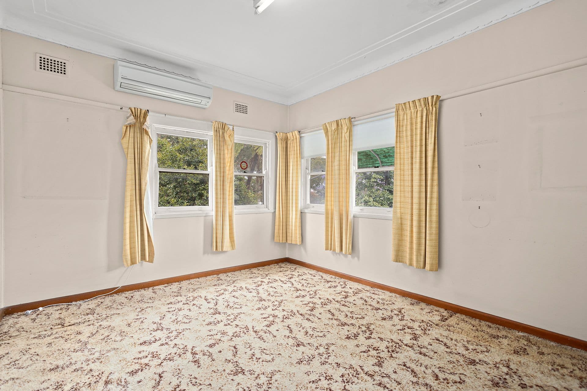 14 The Crescent, Hurstville Grove NSW 2220, Hurstville Grove - Thumbnail 5