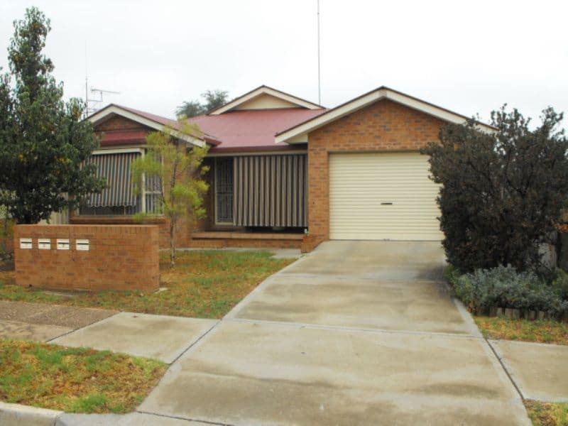 363 Clarinda Street, PARKES NSW 2870, Parkes - Image 1