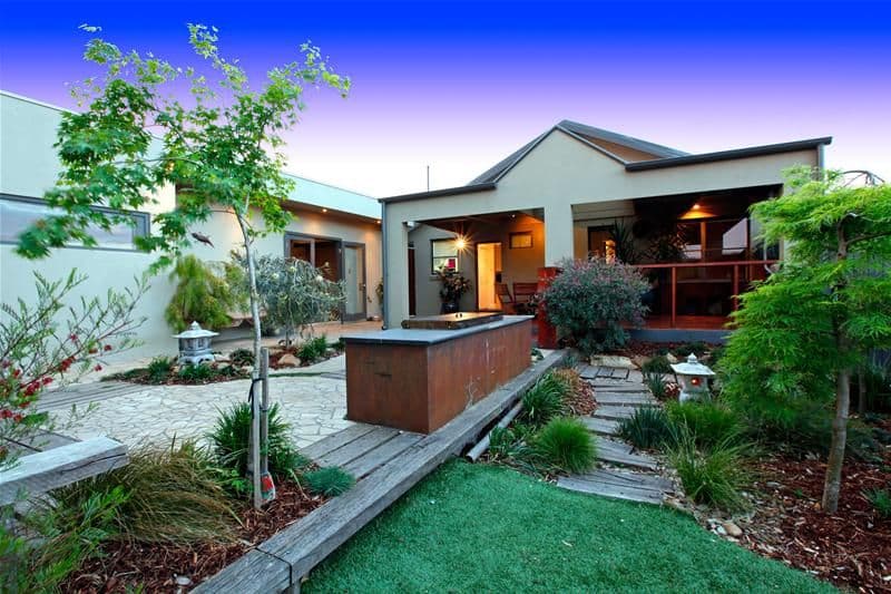 21 Shannon Crescent, WATSONIA VIC 3087, Watsonia - Thumbnail 8
