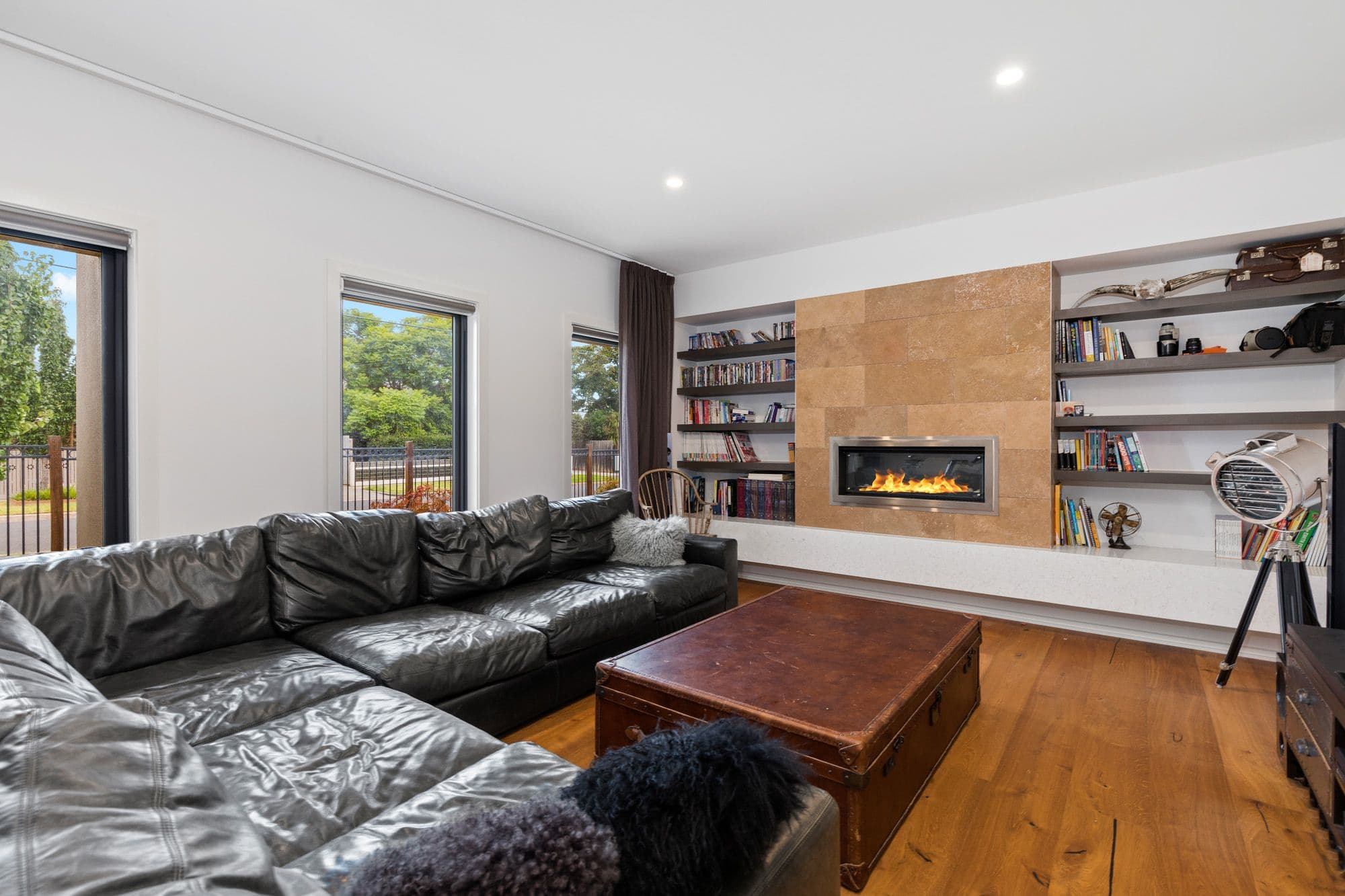 18 Austin Street, Werribee VIC 3030, Werribee - Thumbnail 2