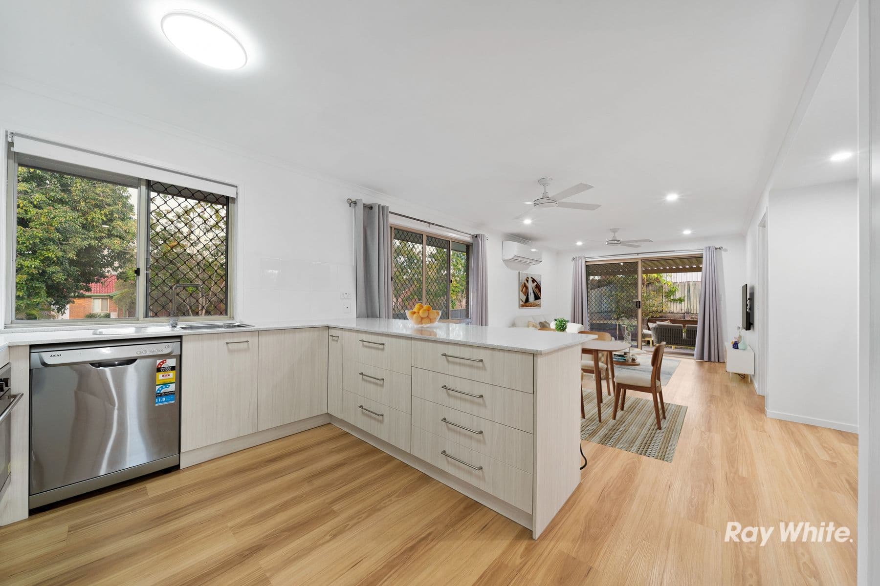 130 Bottlebrush Drive, Regents Park QLD 4118, Regents Park - Thumbnail 3