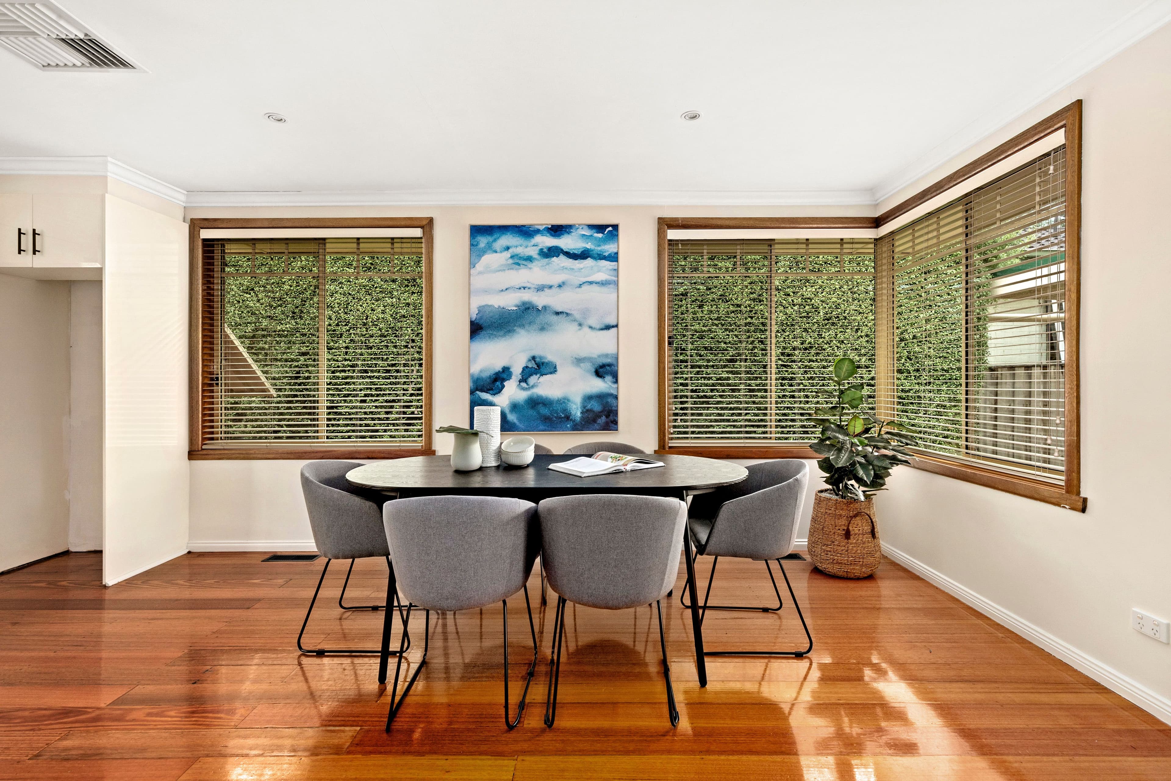 10 Coronation Court, Bundoora VIC 3083, Bundoora - Thumbnail 3