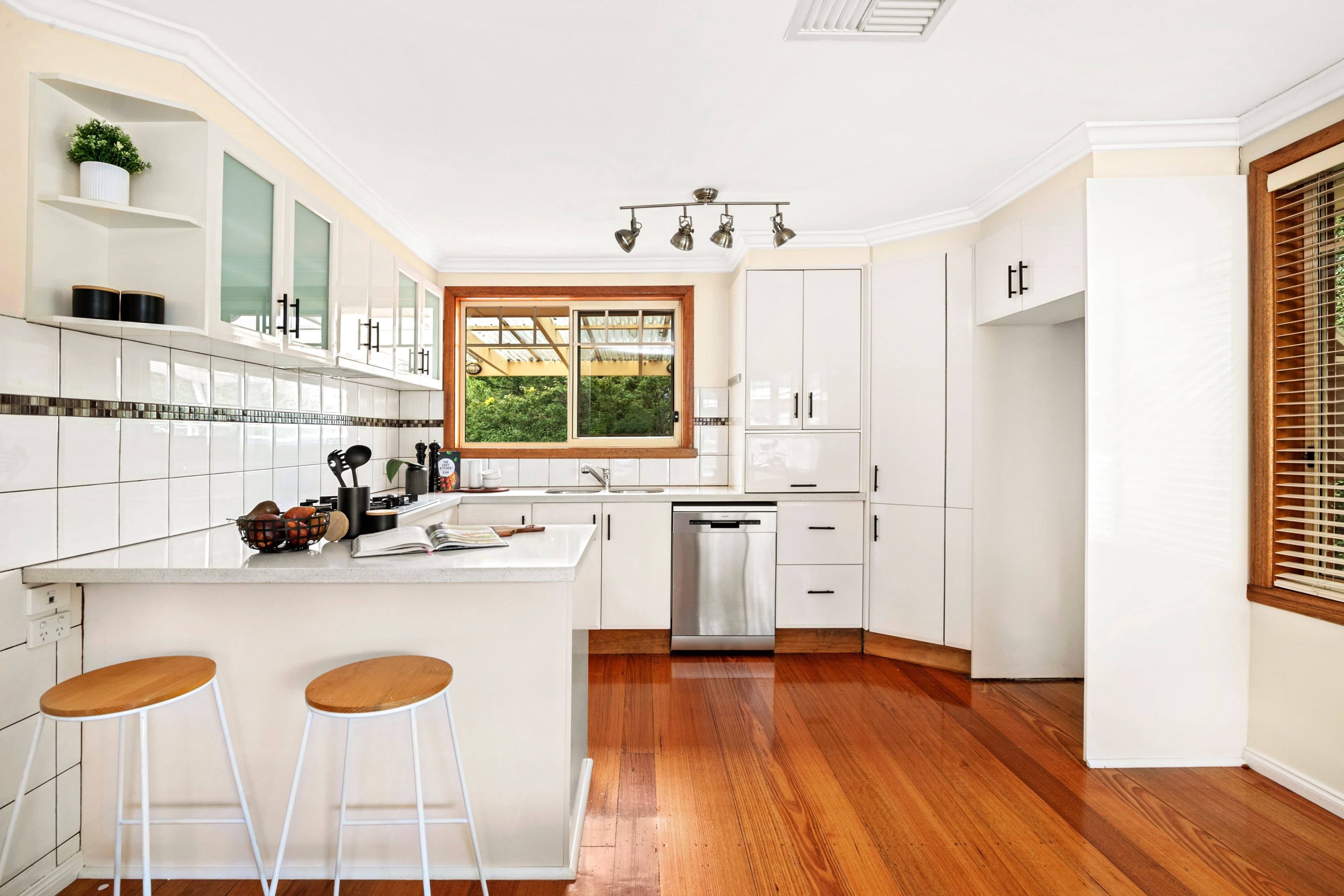 10 Coronation Court, Bundoora VIC 3083, Bundoora - Thumbnail 6