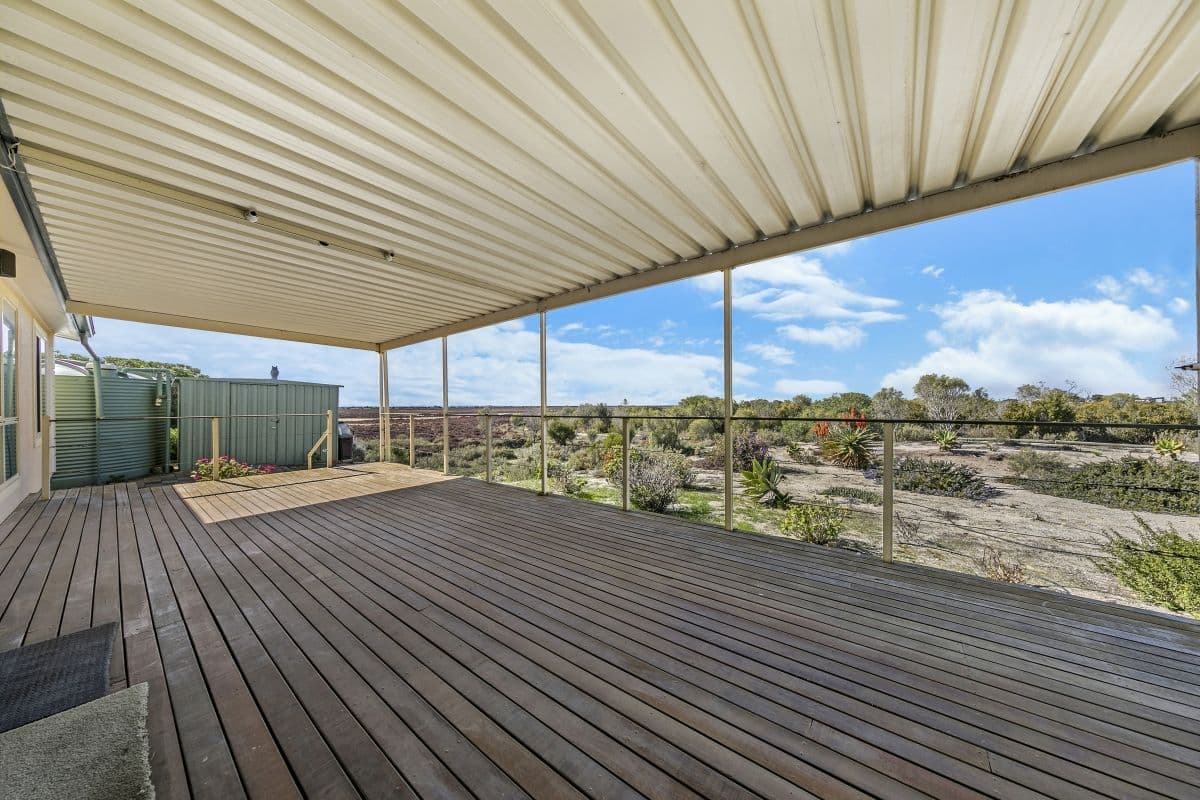 16 Petrel Crescent, Thompson Beach SA 5501, Thompson Beach - Thumbnail 2