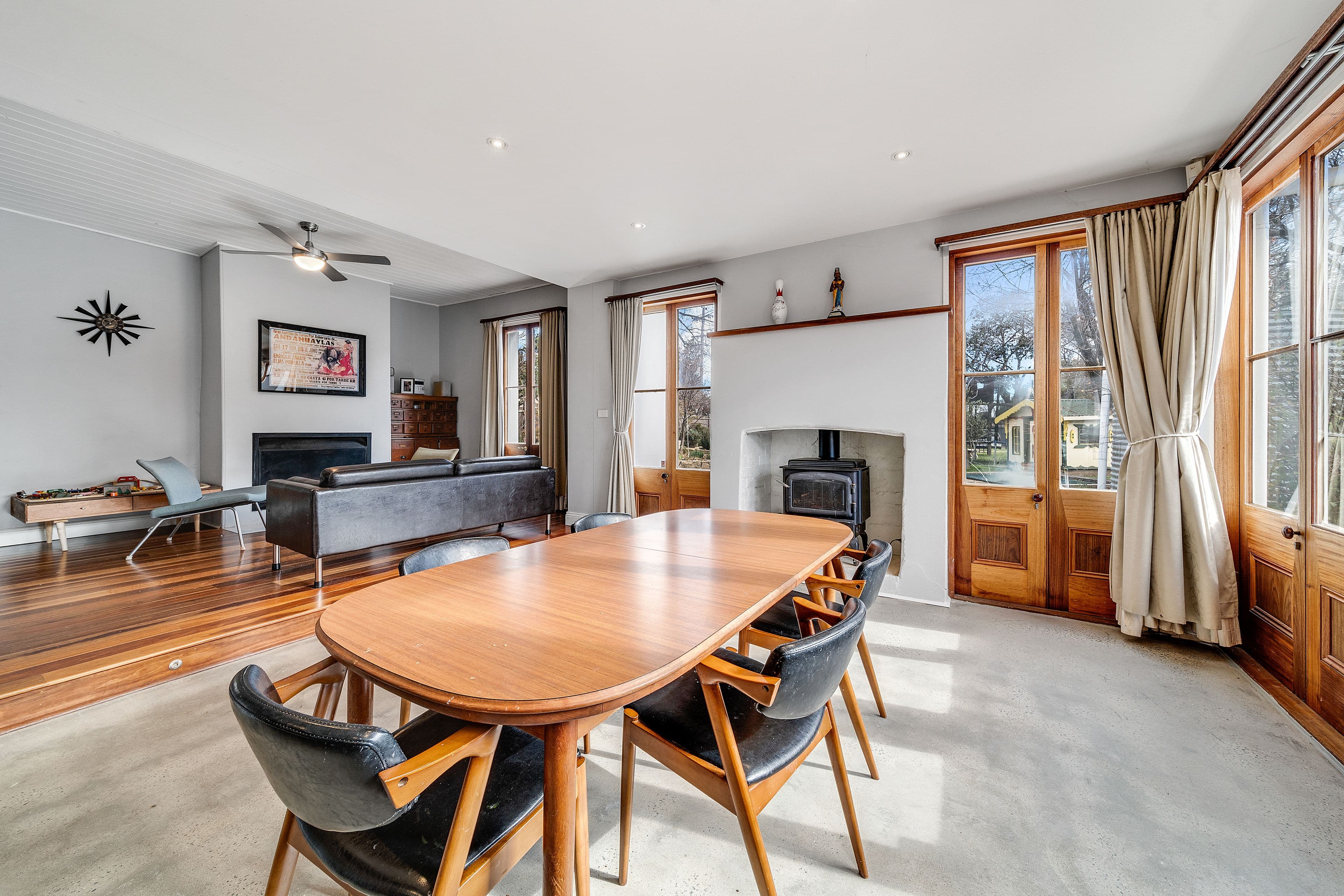 4 Hazel Street, Oaks Estate ACT 2620, Oaks Estate - Thumbnail 2