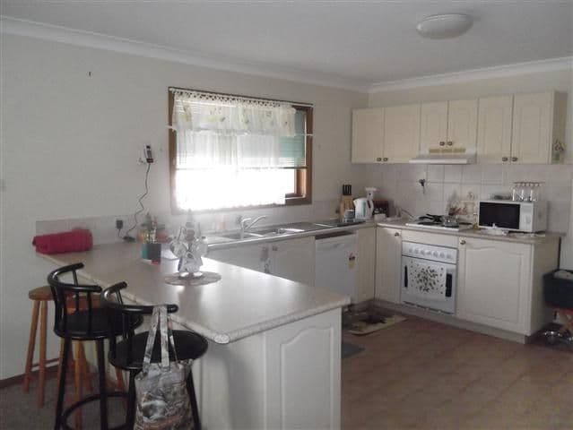 35 Parkes Street, COWRA NSW 2794, Cowra - Thumbnail 2