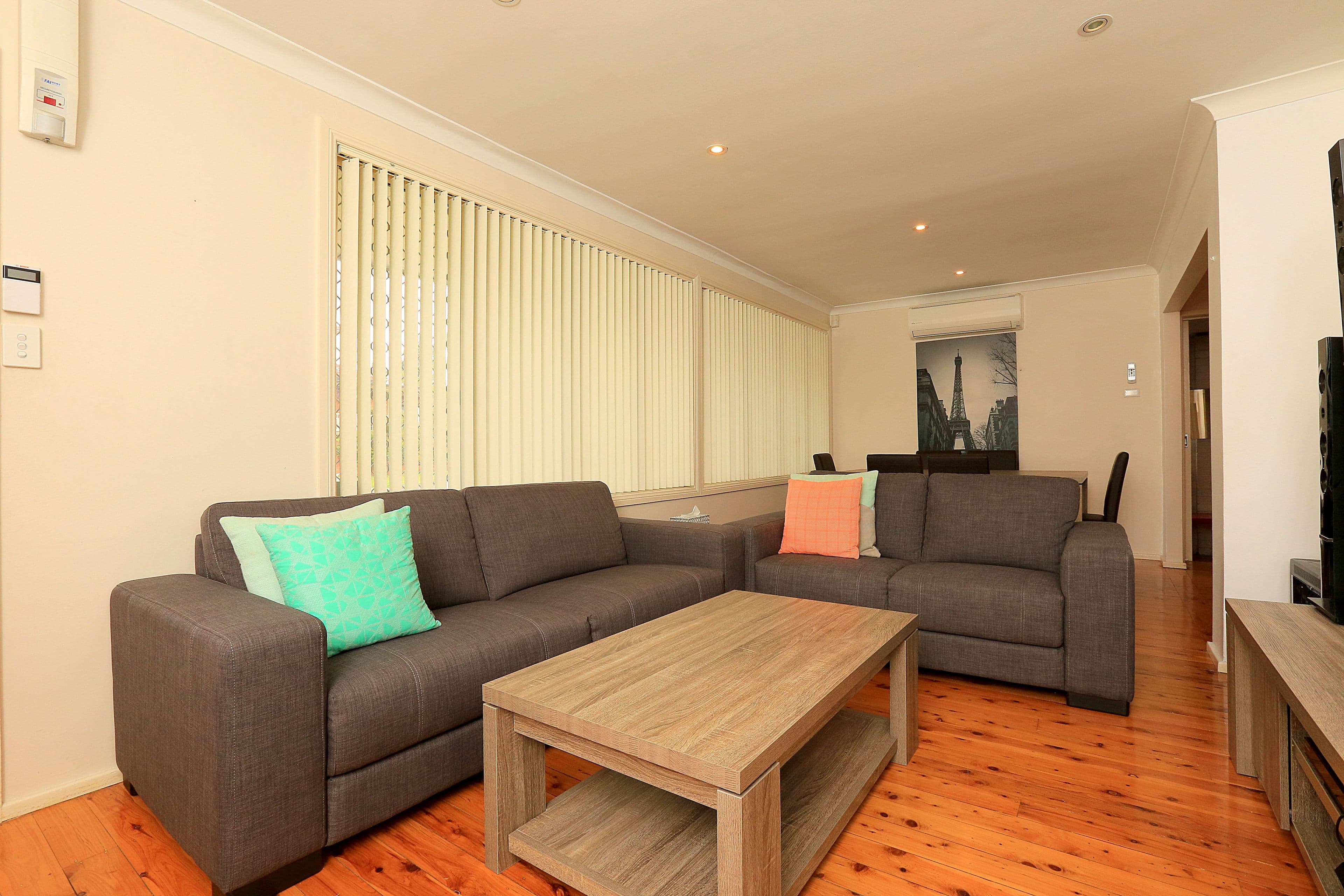 1 Forshaw Avenue, Chester Hill - Thumbnail 2