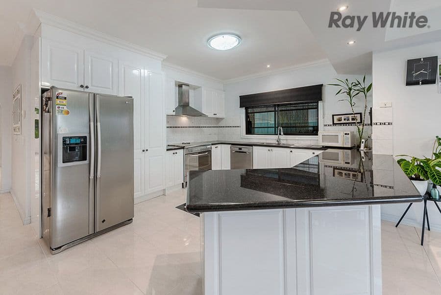 31 Jacaranda Drive, Taylors Hill VIC 3037, Taylors Hill - Thumbnail 8