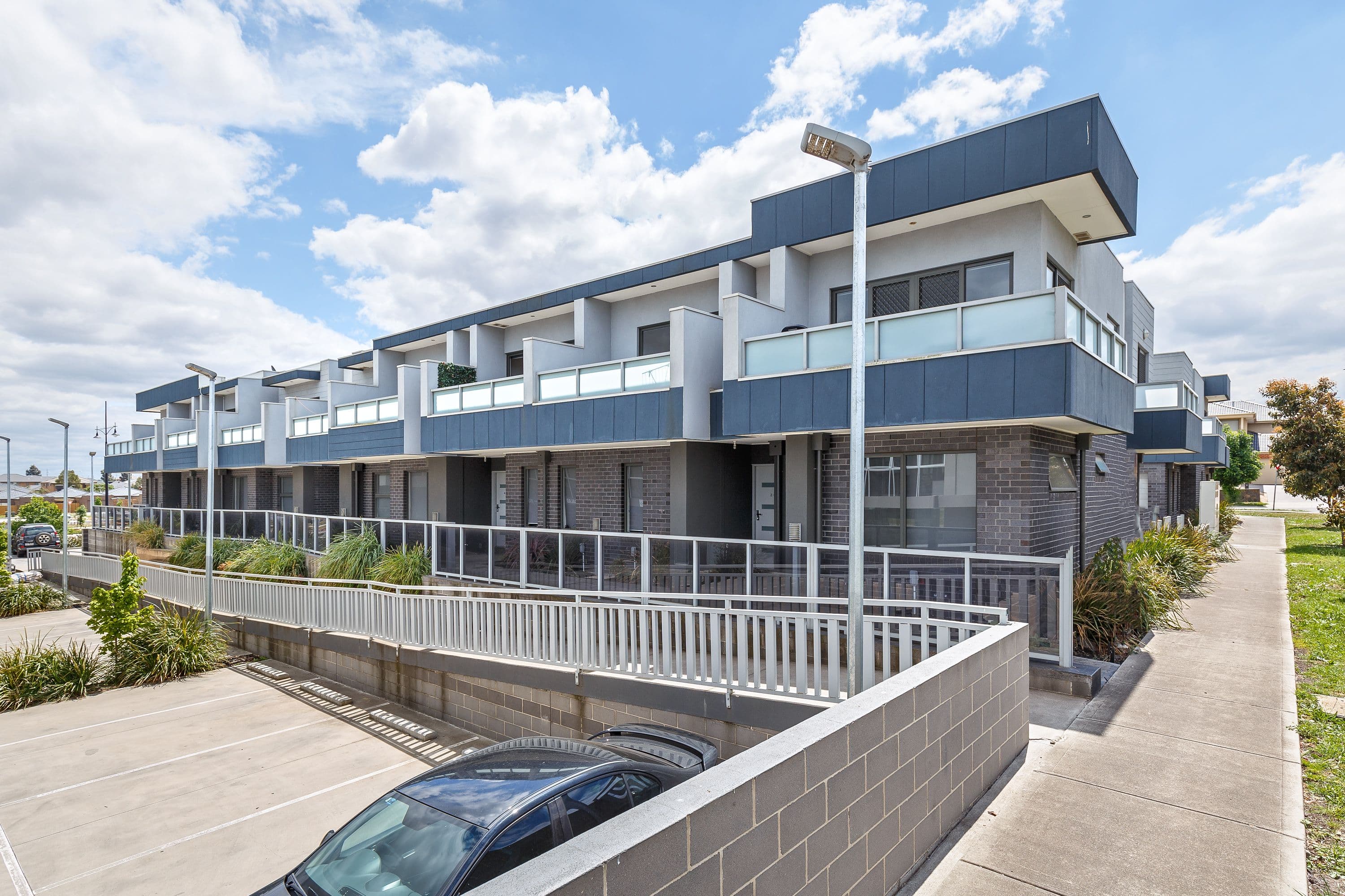 53 Saxony Drive, Epping VIC 3076, Epping - Thumbnail 2