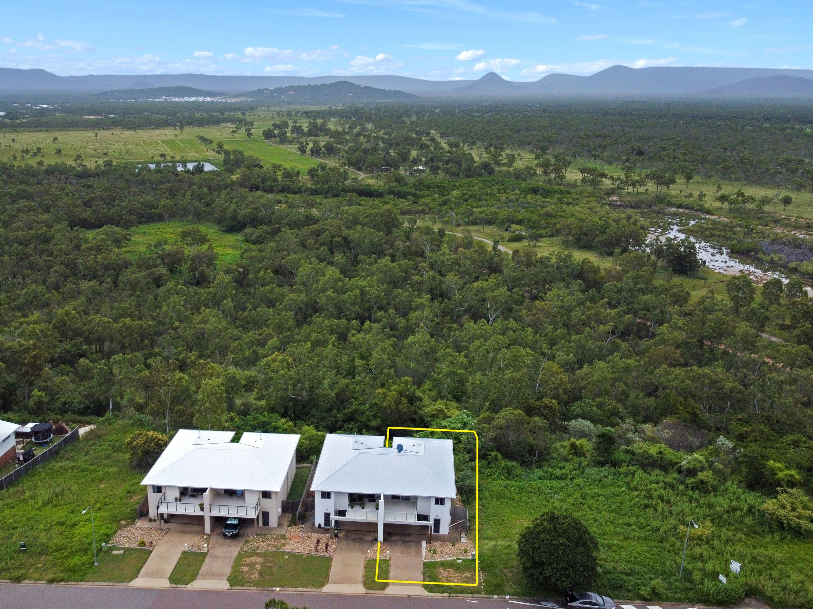 137 Goicoechea Drive, Bushland Beach QLD 4818, Bushland Beach - Thumbnail 2