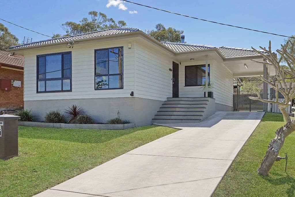 63 Macquarie Road, Fennell Bay - Image 1