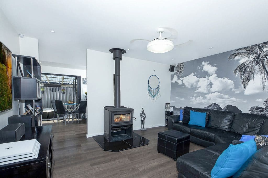 63 Macquarie Road, Fennell Bay - Thumbnail 2